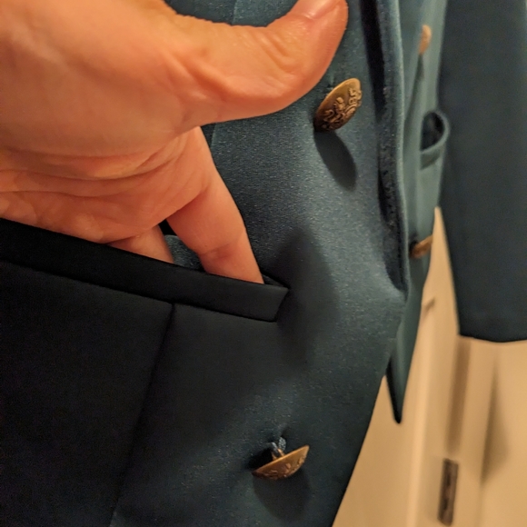 Like new green open blazer - Picture 2 of 5